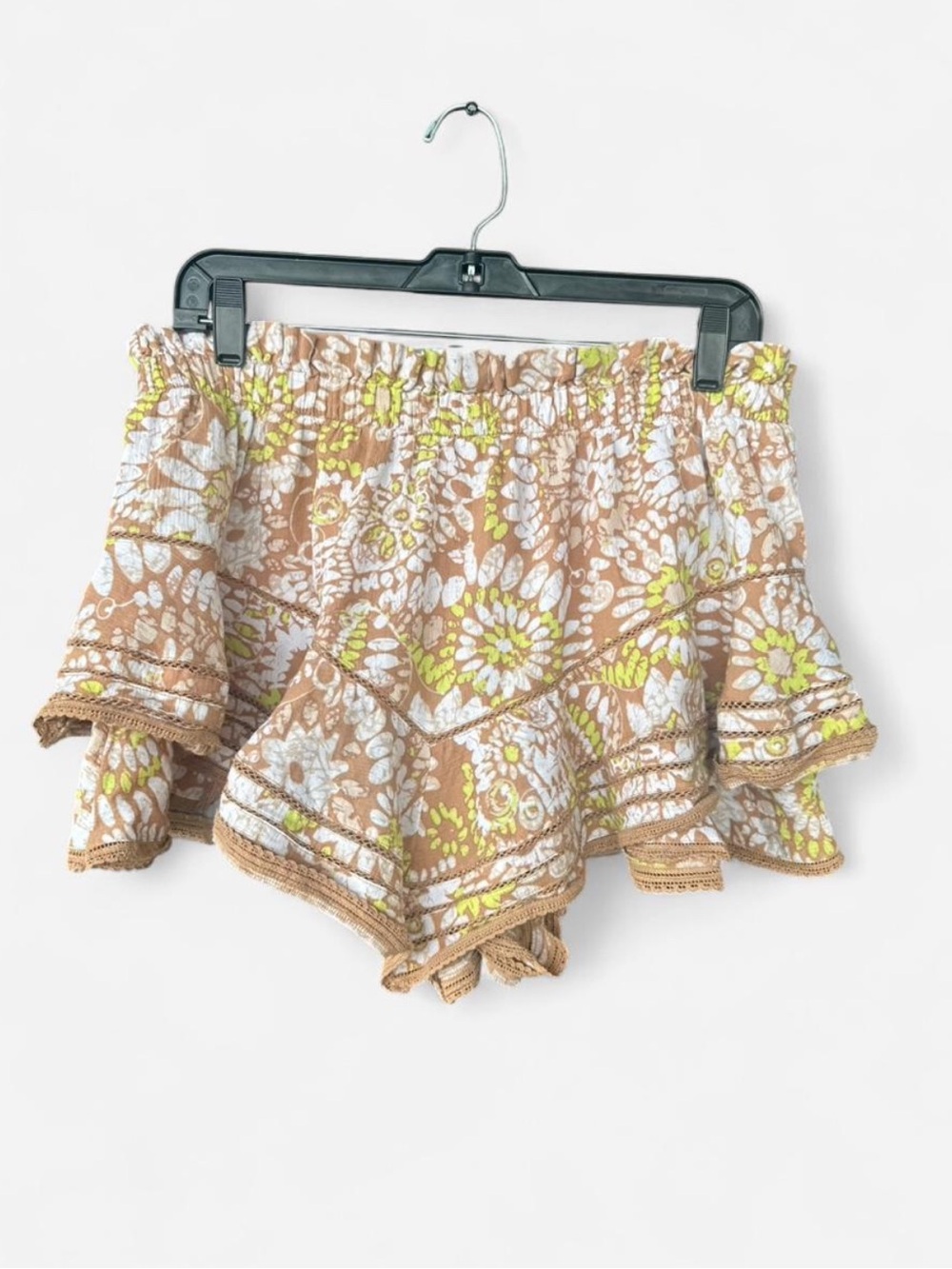 aerie Floral Tiered Ruffle Shorts in Tan, White & Yellow